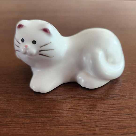 A Lot of Four Miniature Cat Figurines - Picture 6 of 16